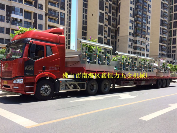 出貨出貨！不銹鋼鍋片蝕刻機(jī)再次發(fā)往浙江！